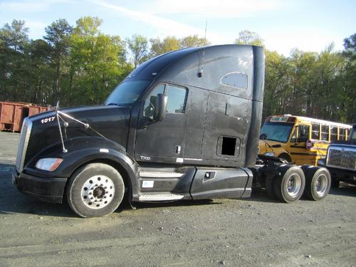 KENWORTH T700