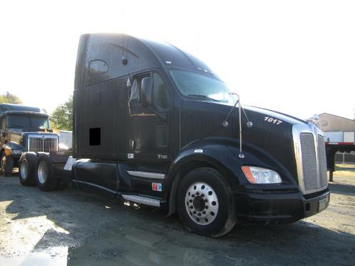 KENWORTH T700