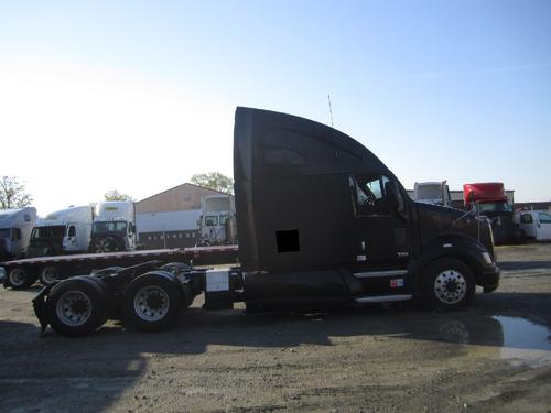 KENWORTH T700