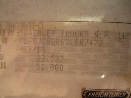 FREIGHTLINER CASCADIA 113