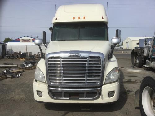 FREIGHTLINER CASCADIA 125