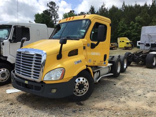 FREIGHTLINER CASCADIA 113
