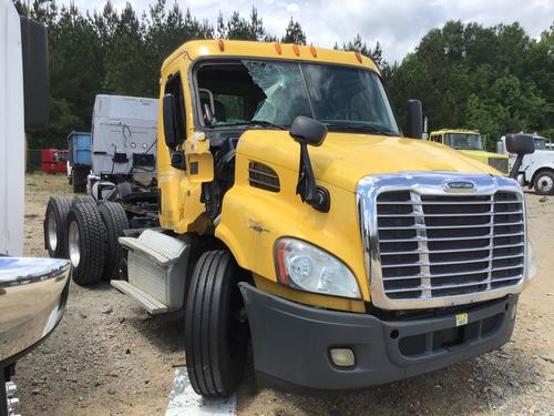 FREIGHTLINER CASCADIA 113