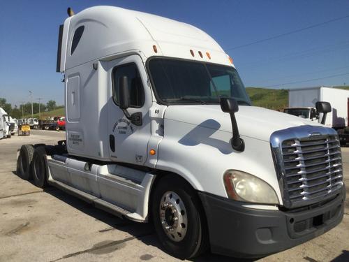 FREIGHTLINER CASCADIA 125