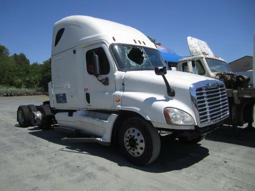 FREIGHTLINER CASCADIA 125