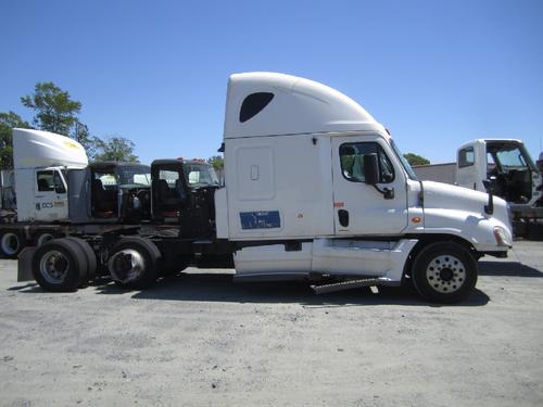 FREIGHTLINER CASCADIA 125