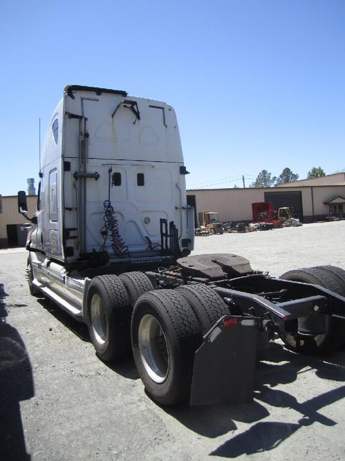 FREIGHTLINER CASCADIA 125