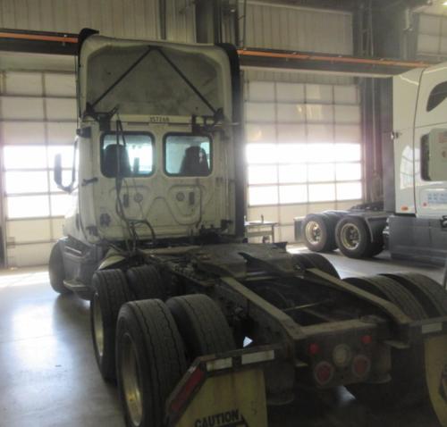 FREIGHTLINER CASCADIA 126