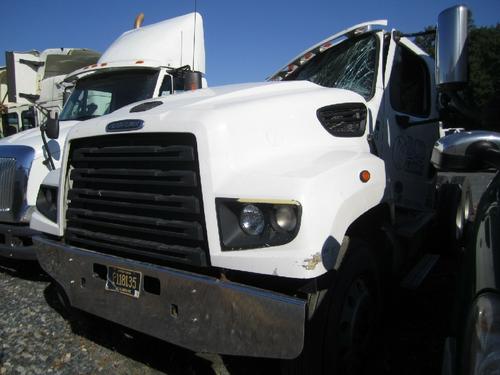 FREIGHTLINER 114SD