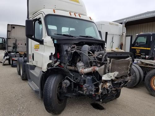 FREIGHTLINER CASCADIA 126