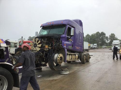 FREIGHTLINER CASCADIA 125