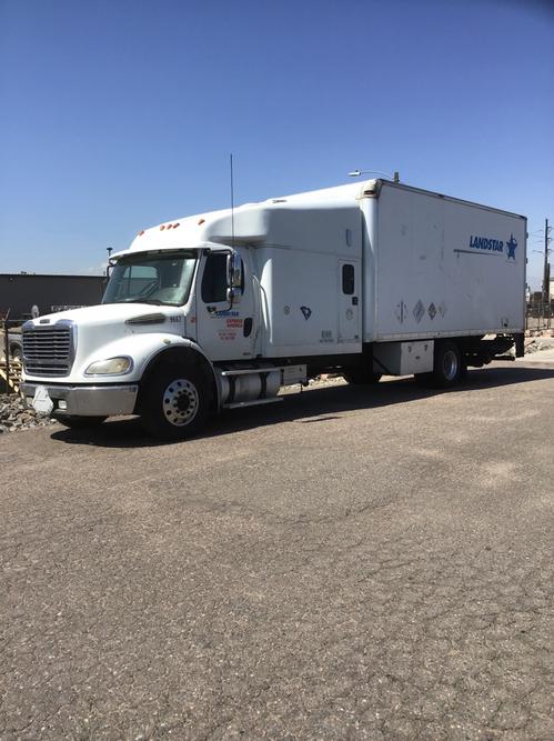 FREIGHTLINER M2 112