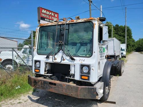 MACK MR690