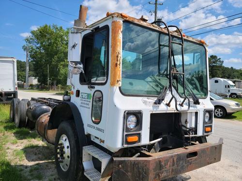 MACK MR690