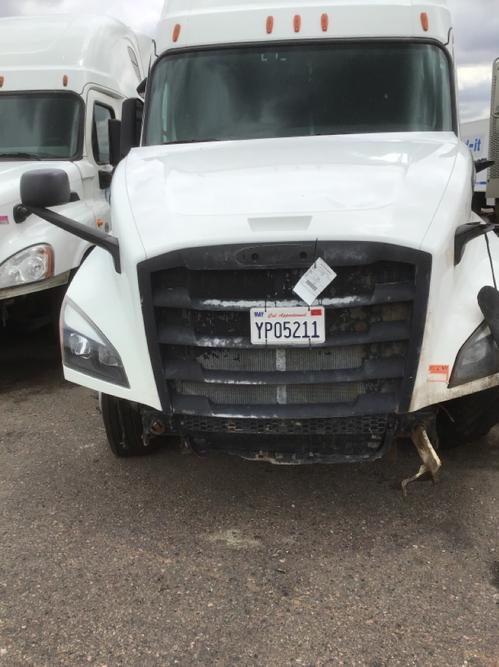 FREIGHTLINER CASCADIA 126