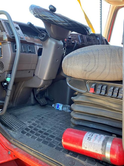 VOLVO VNL