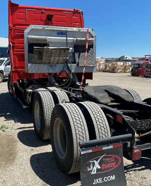 VOLVO VNL