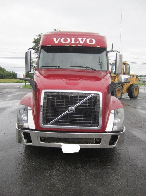 VOLVO VNL