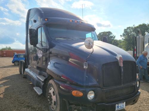 KENWORTH T2000