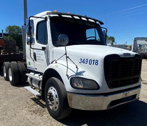 FREIGHTLINER M2 112