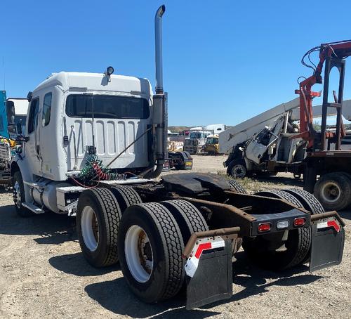 FREIGHTLINER M2 112