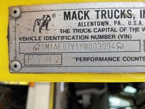 MACK CX613