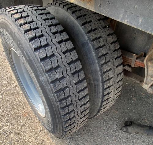 INTERNATIONAL 4300