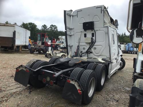 FREIGHTLINER CASCADIA 125