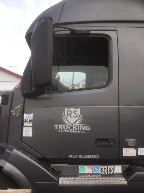 VOLVO VNL