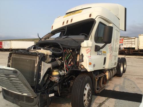 FREIGHTLINER CASCADIA 132