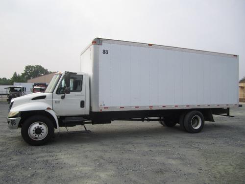 INTERNATIONAL 4300