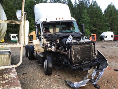 FREIGHTLINER CASCADIA 125