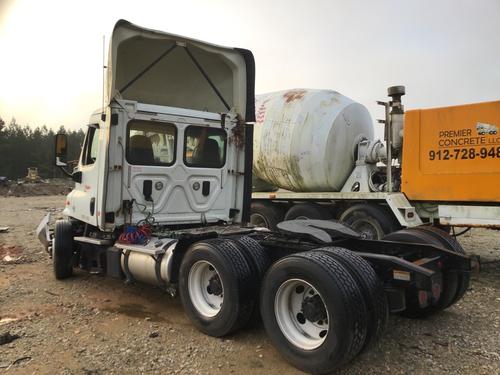 FREIGHTLINER CASCADIA 125