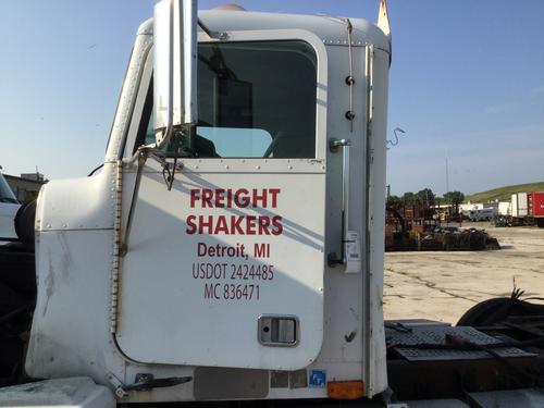 FREIGHTLINER FLD120