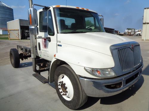 INTERNATIONAL 4300