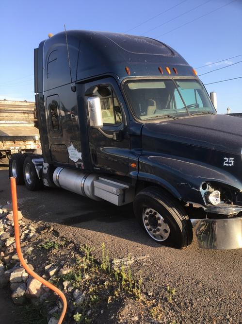 FREIGHTLINER CASCADIA 125