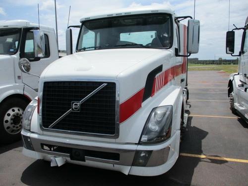 VOLVO VNL300