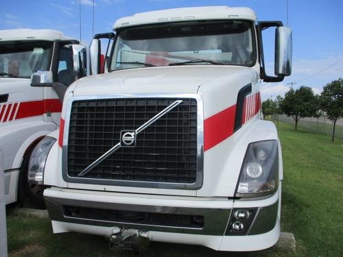 VOLVO VNL300