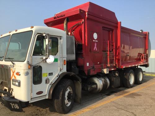 PETERBILT 320