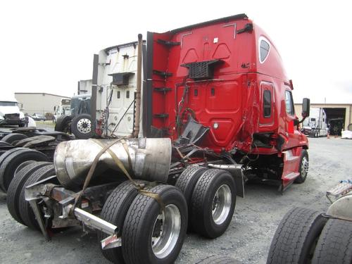 FREIGHTLINER CASCADIA 125