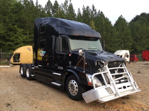 VOLVO VNL