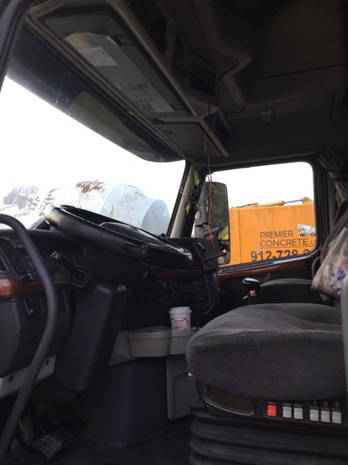 VOLVO VNL
