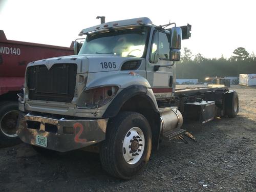 INTERNATIONAL 7600