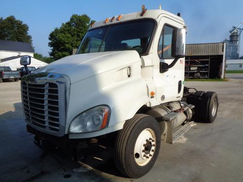 FREIGHTLINER CASCADIA 113