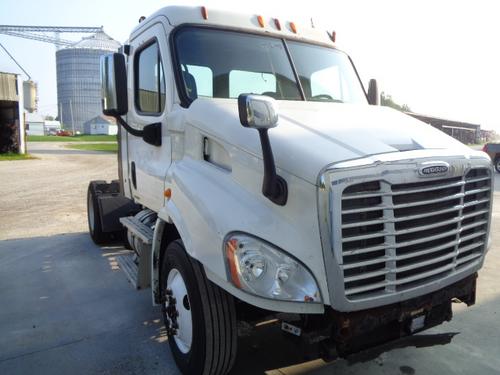 FREIGHTLINER CASCADIA 113