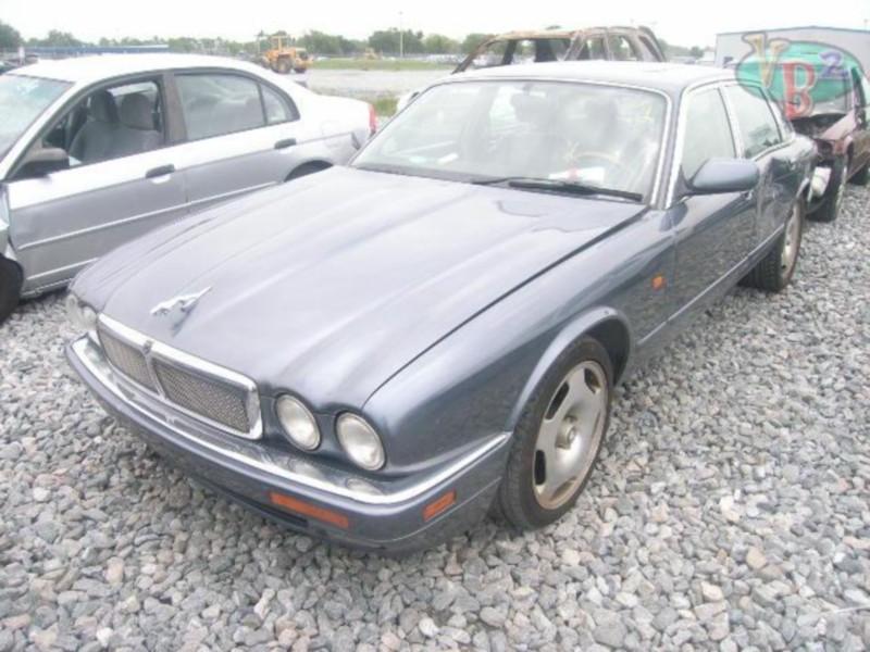 JAGUAR XJ6