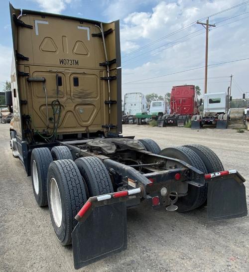 FREIGHTLINER CASCADIA 125
