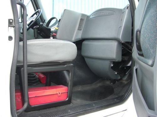 INTERNATIONAL 8600