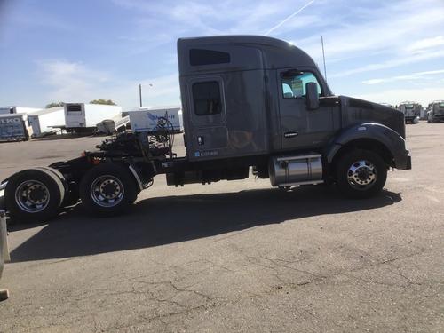 KENWORTH T880