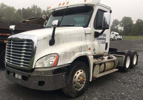 FREIGHTLINER CASCADIA 125